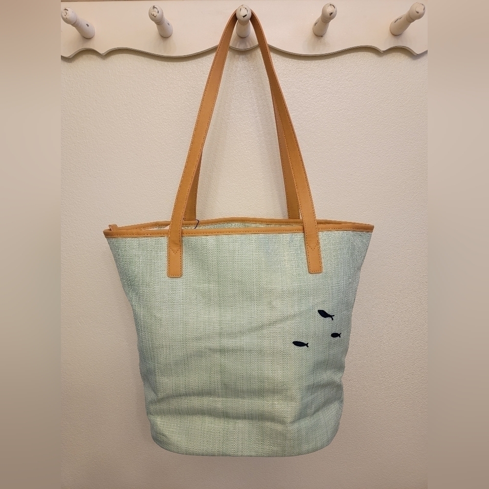 NWT Vera Bradley Straw Bucket Tote - Picture 3 of 6